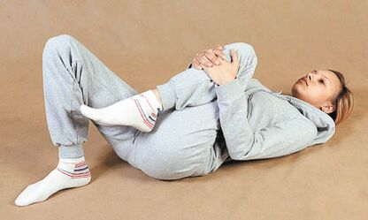 Mga pagsasanay para sa arthrosis ng kasukasuan ng tuhod